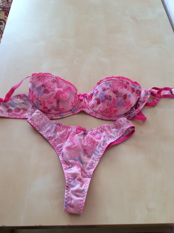 Красивый комплект нижнего белья. Новый