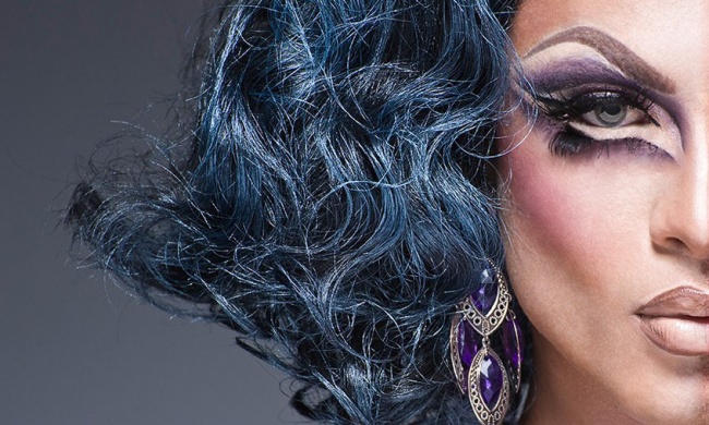 До макияжа и после.