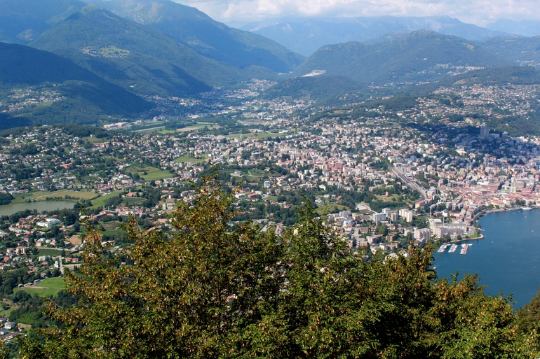 Летний европейский трип 2013 с годовасиком. Часть 7. Менаджио и озеро Лугано