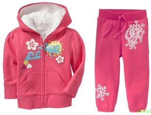 ТЕПЛЫЕ КОСТЮМЫ GAP (полностью на меховом подкладе),4600-5200 тенге, размеры 80-140