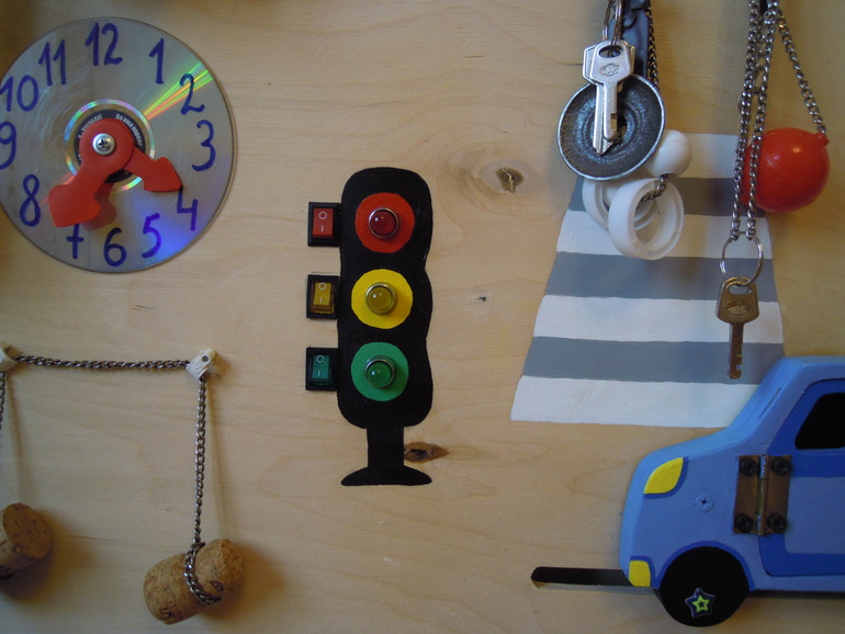 Развивающий пульт.