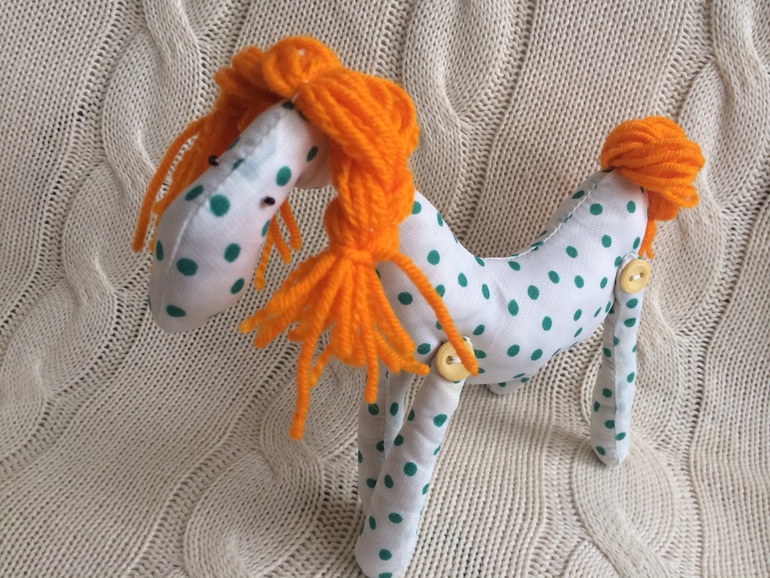 Кони в яблоках)