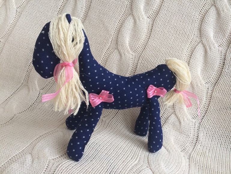 Кони в яблоках)