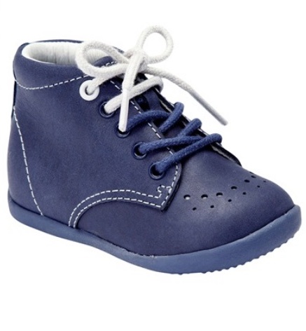 Продам детские анатомические ботинки . Новые.