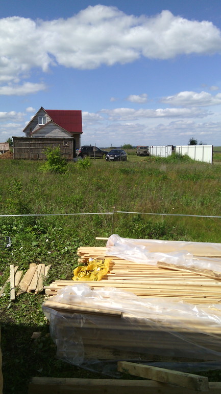 Земля в Москве