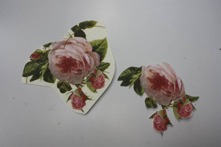 Приступила к заказу на мини-комодик. Серия 6