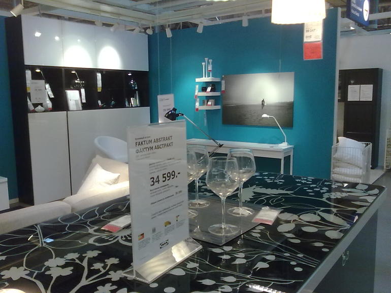 Интерьеры с экспозиций.