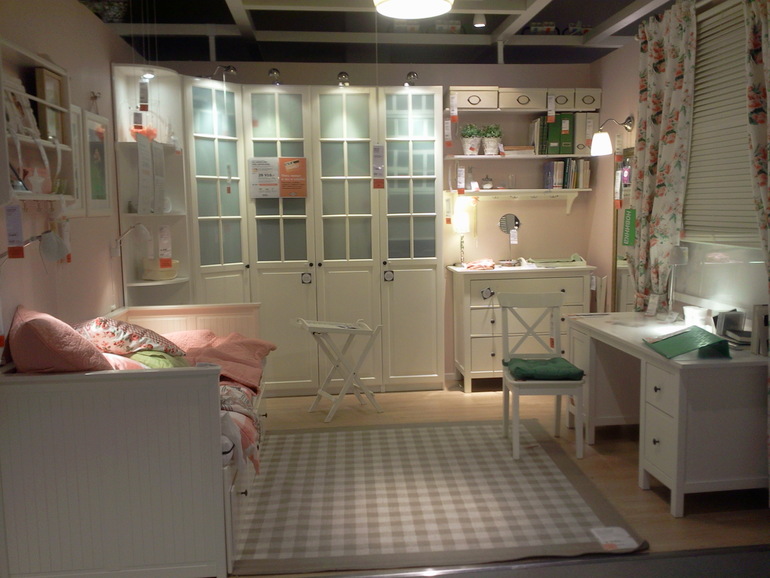 Интерьеры с экспозиций.