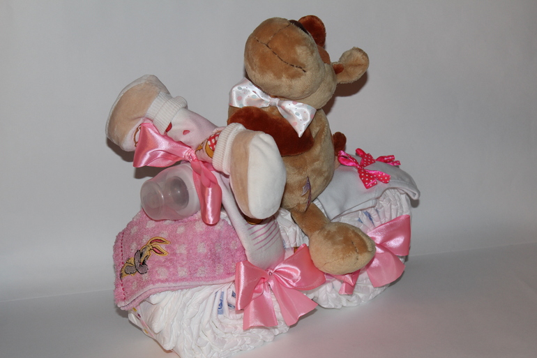 Торты и фигуры из памперсов