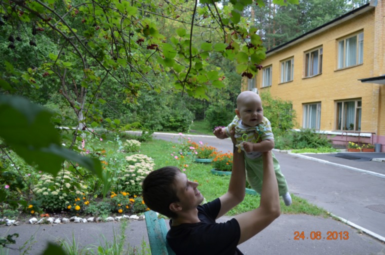 С ПАПОЙ ВЕСЕЛО )))....