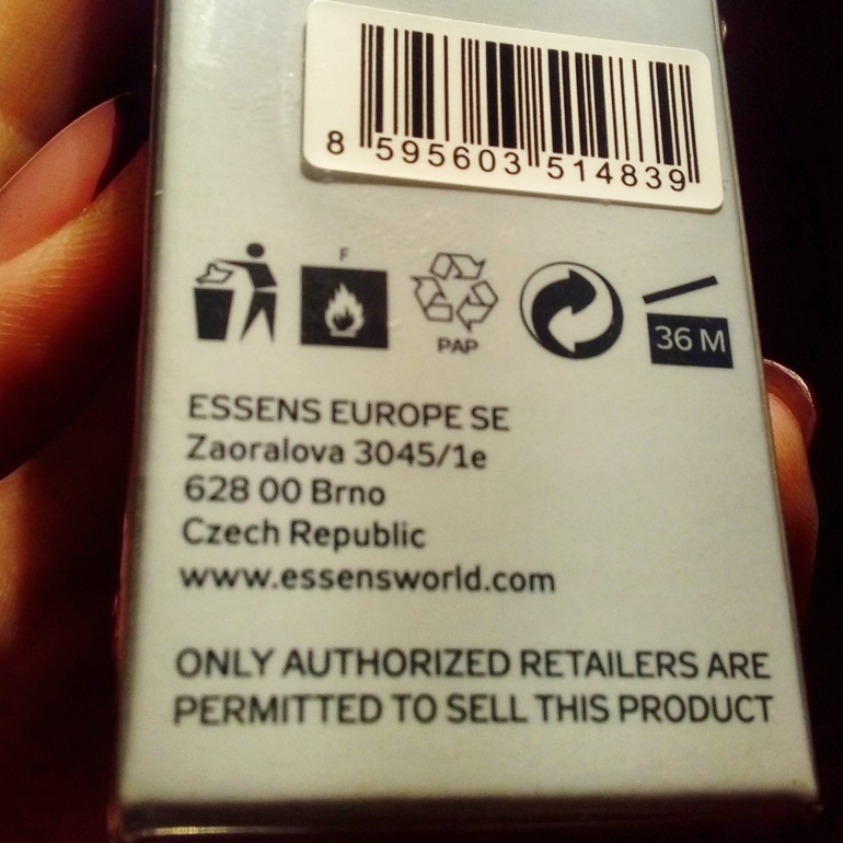 Срок годности духов и туалетной. Духи Essence Europe Zaoralova 1e Brno-cz-eu. Essens Europe Zaoralova 1e духи. Эссенс срок годности парфюма. Срок годности на духи Essens.