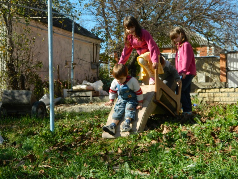 А за окном бабье лето*)