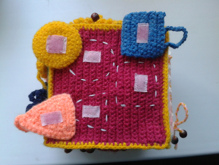 Наш развивающий кубик.