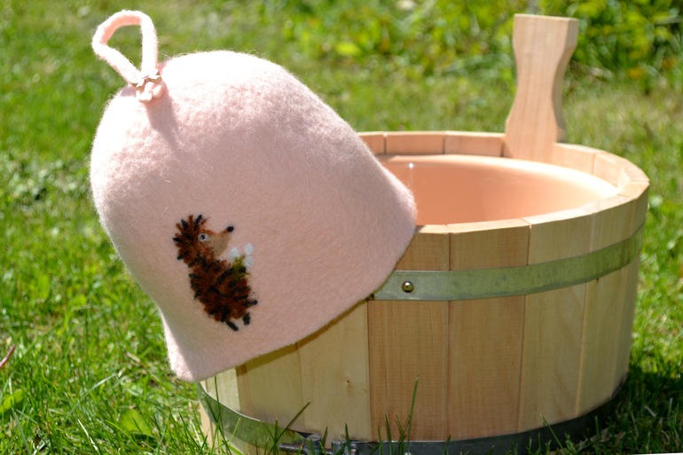 На валялось, на ваялось))