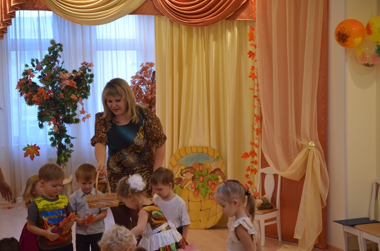 Сегодня был первый утренник и мой в том числе)))