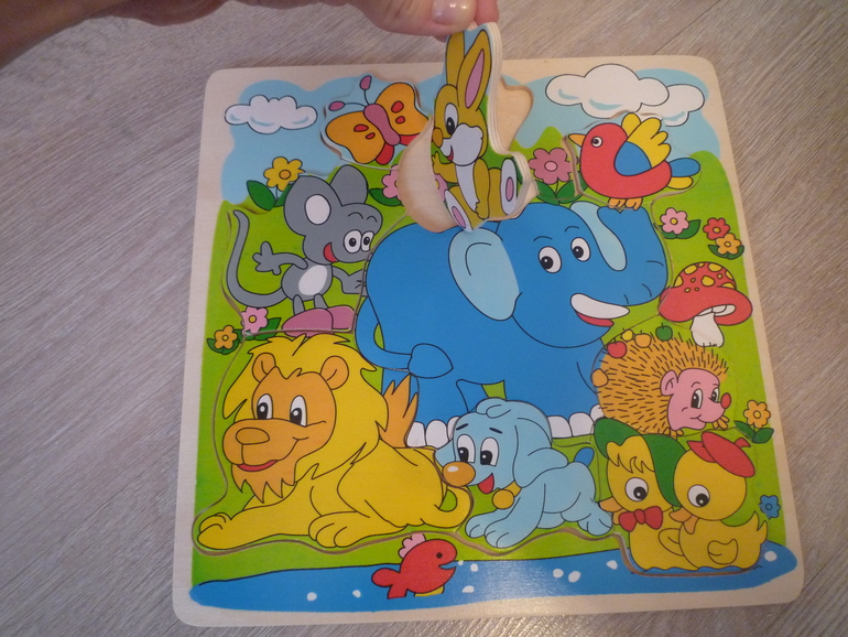 Наши игрушки от года и восьми весяцев и до....