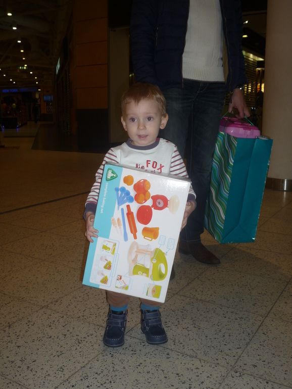 Наши игрушки от года и восьми весяцев и до....