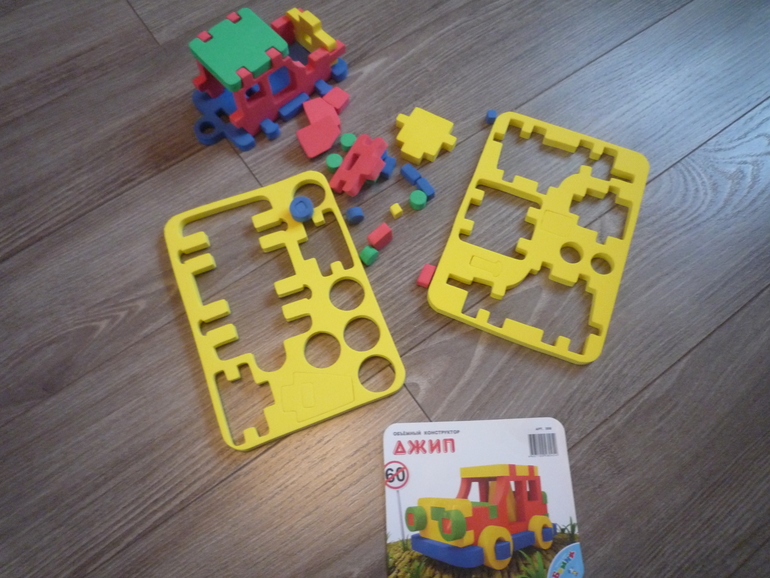 Наши игрушки от года и восьми весяцев и до....