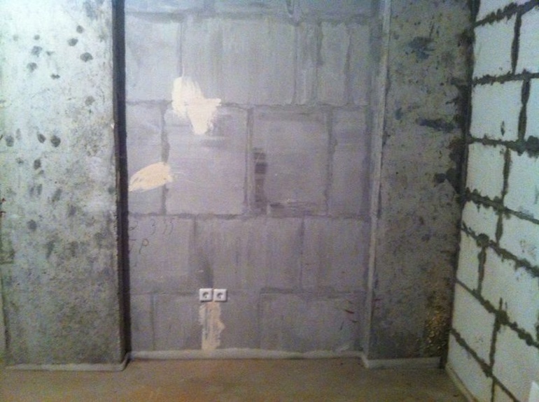 Что сделать со стеной?