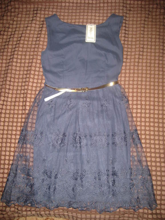 Пристрою красивое платье,48 размер