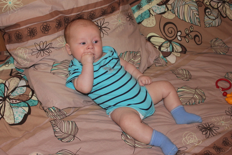 счастье есть, его не может не быть))) рассказ большой, но интересный!