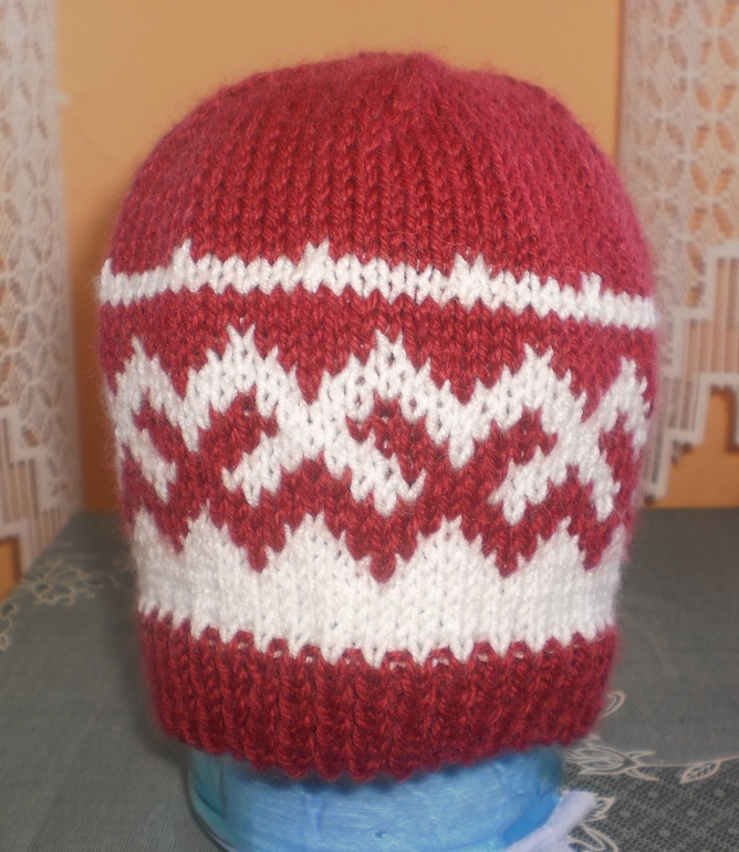 Шапочки и шарфики.