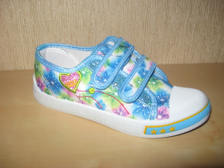 Хвастики из закупки детской обуви Tom.m и MXM