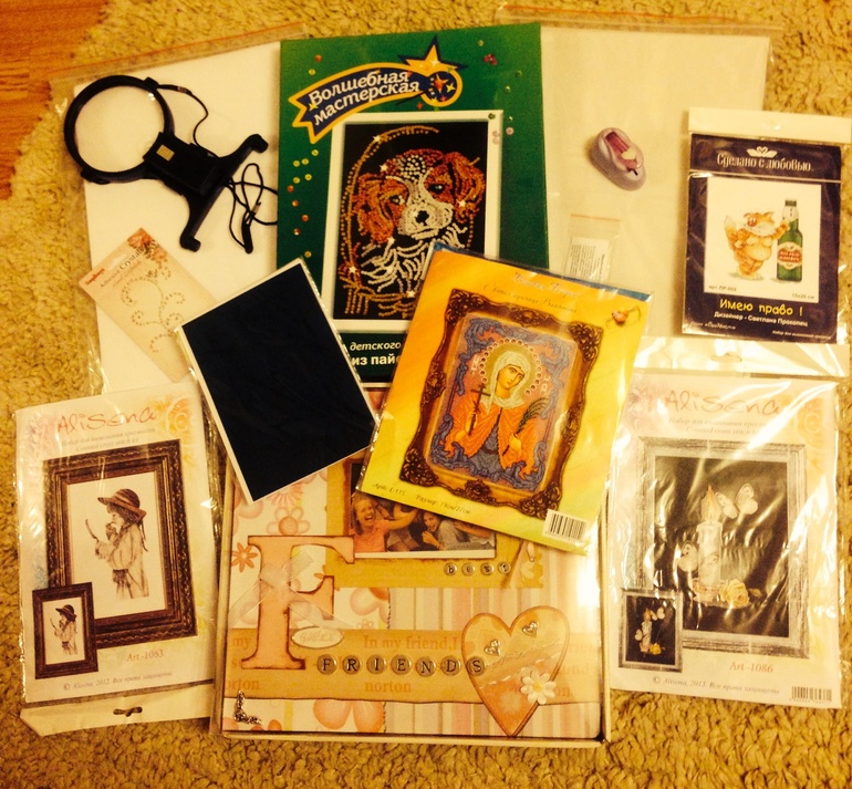 Хомяк не спит)))