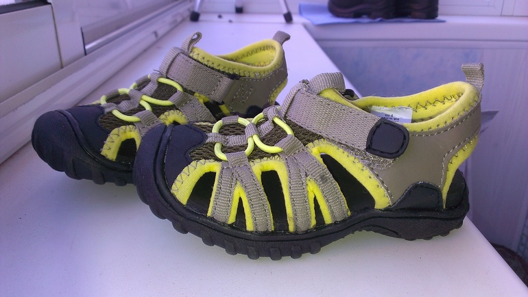 Новые сандалии Old Nevy (6) и кеды Vans (5) для мальчика