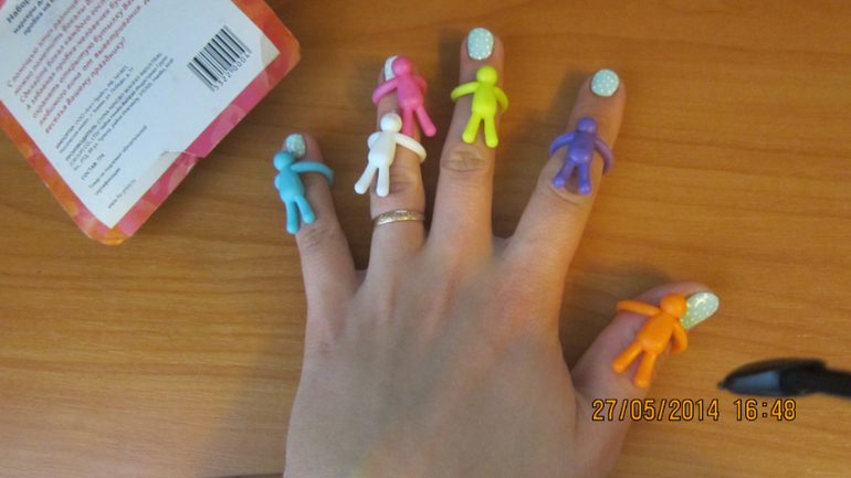 Набор из фикс прайс для игр с ребенком.