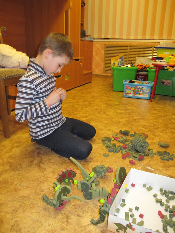 3D-пазл или мягкий конструктор из EVA материала.