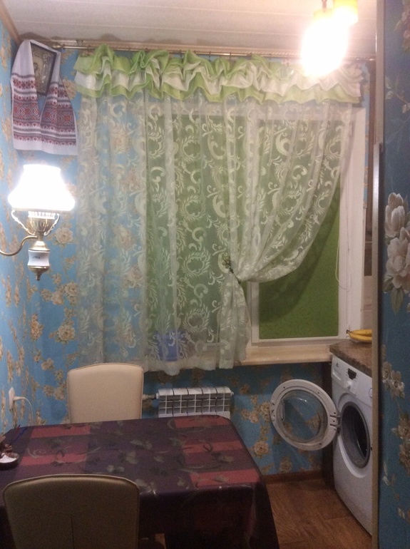 Ролл шторы и что еще? Чтобы окно смотрелось красиво