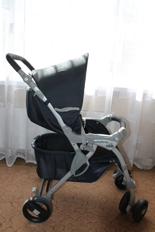Продам коляску прогулочную Cam Portofino Б/У