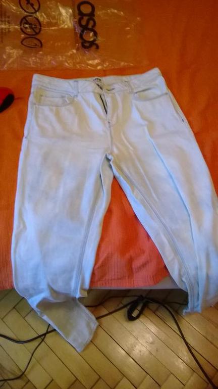 Мраморные зауженные джинсы с высокой посадкой ASOS Ridley