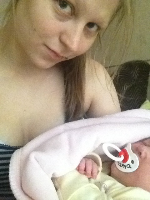 Засыпает у груди