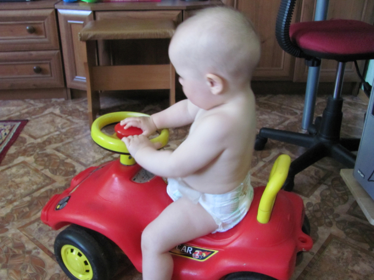 Двойнецам 10 месяцев и 1 день