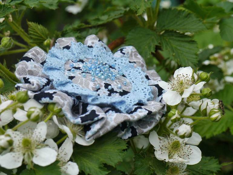 Брошь. Цветочная.