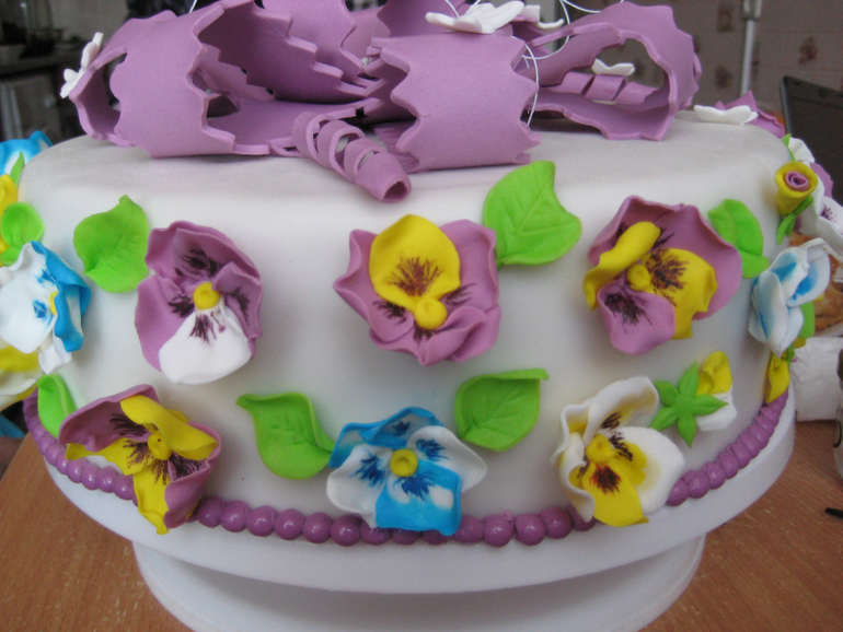 Третий тортик на 8 марта.