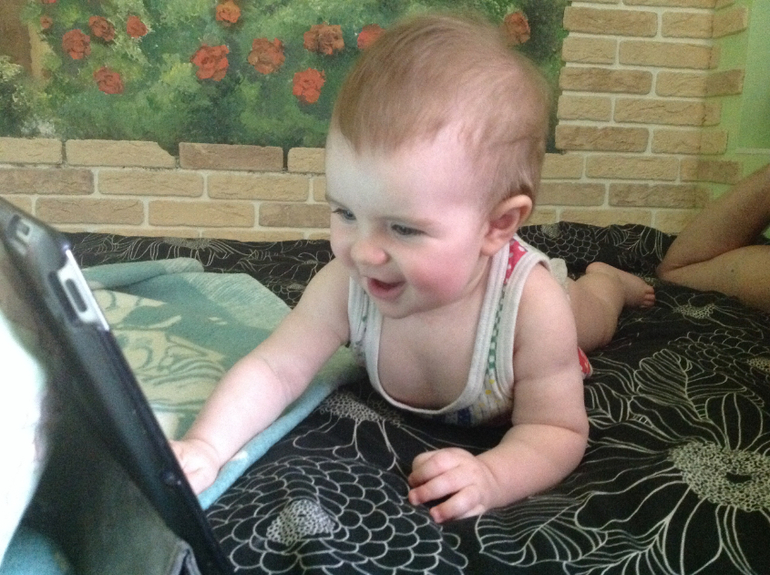 Евангелинушке восемь!!!