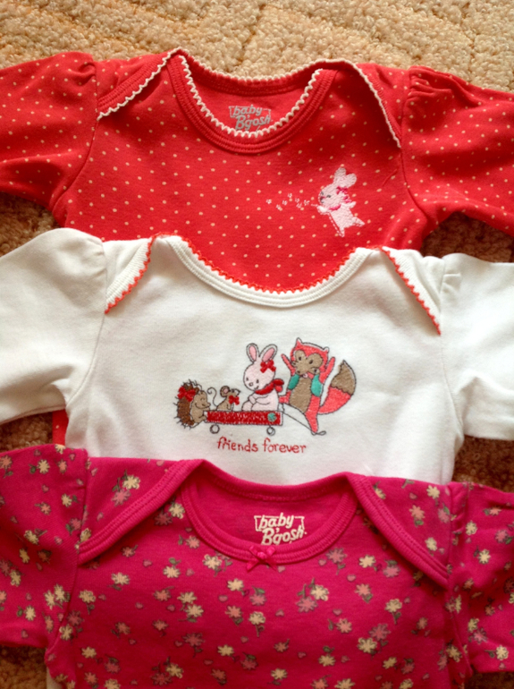 Фирменные вещи на девочку от 0-12 мес.Добавила 19.05 Есть новые вещи заходите)))