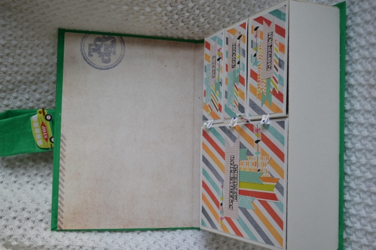 Мамины сокровища 2 шт и папка