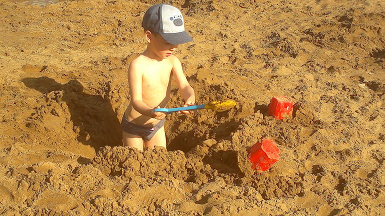 Открыли купальный сезон