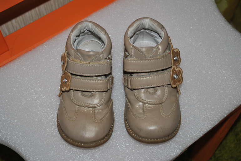 Пакет обуви на девочку зима-весна 20 и 22 р.