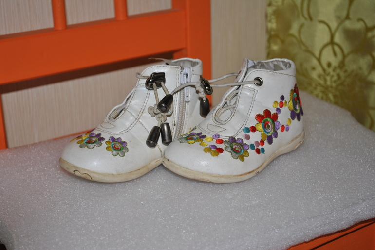 Пакет обуви на девочку зима-весна 20 и 22 р.