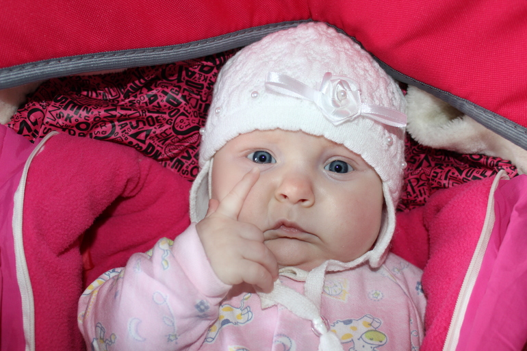 Нам 3 месяца)