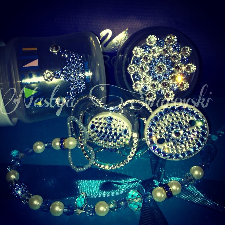 Комплект на выписку!!! :)