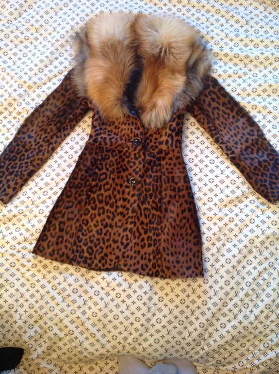 Продаю пальто леопардовый принт 46-48 р. 40000 руб