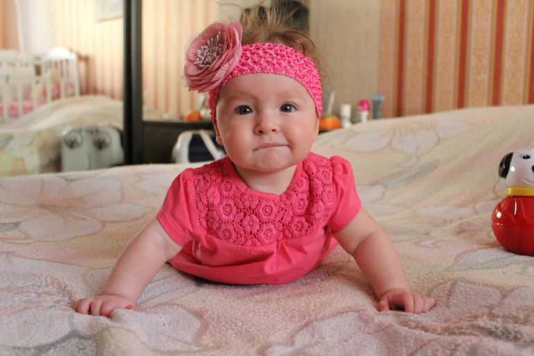 Ангелинке пять месяцев.