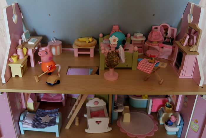 Кукольный домик Le toy van. Версия 2.0