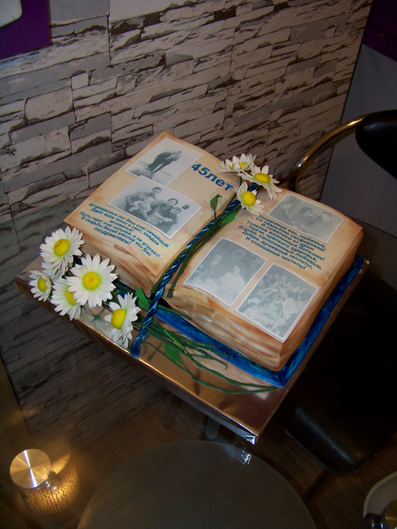 Торты юбилейные (некоторые идеи взяты клиентами из интернета)